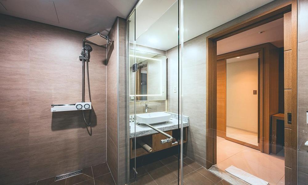 Wonju City Hotel Hyeoksin Kültér fotó