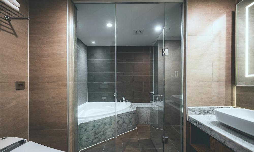 Wonju City Hotel Hyeoksin Kültér fotó