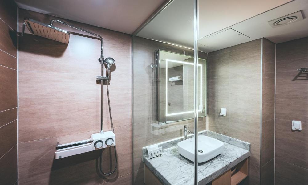 Wonju City Hotel Hyeoksin Kültér fotó