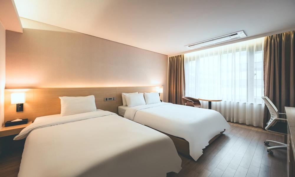 Wonju City Hotel Hyeoksin Kültér fotó