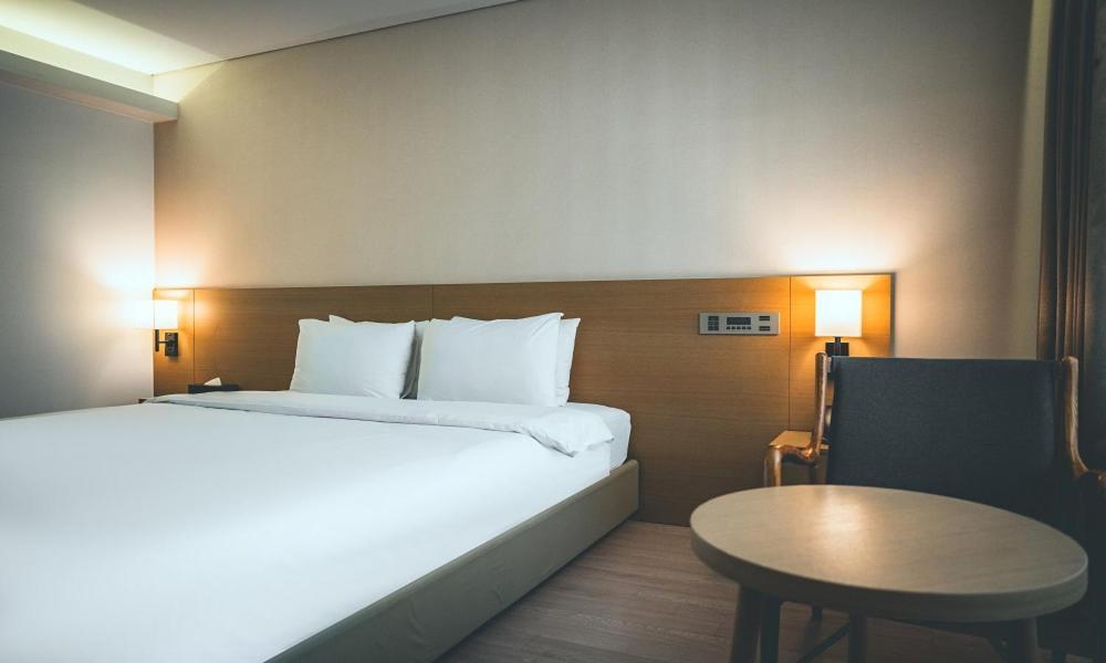 Wonju City Hotel Hyeoksin Kültér fotó