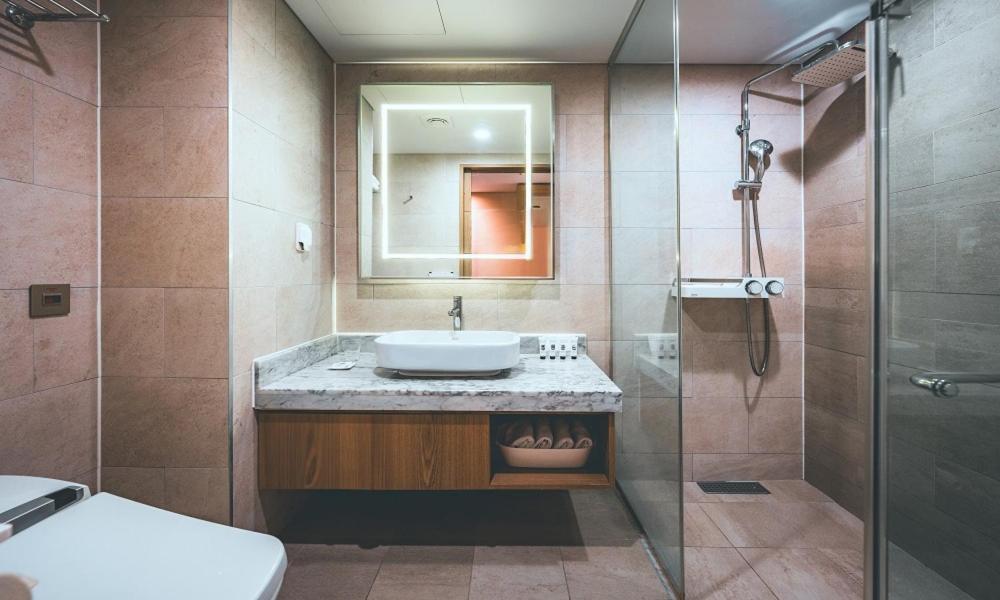 Wonju City Hotel Hyeoksin Kültér fotó